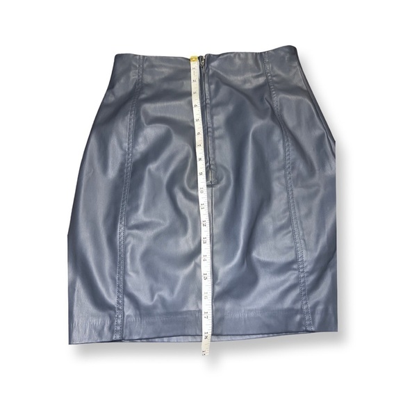 H&M faux leather skirt grey gray US Size 4 - Picture 6 of 9